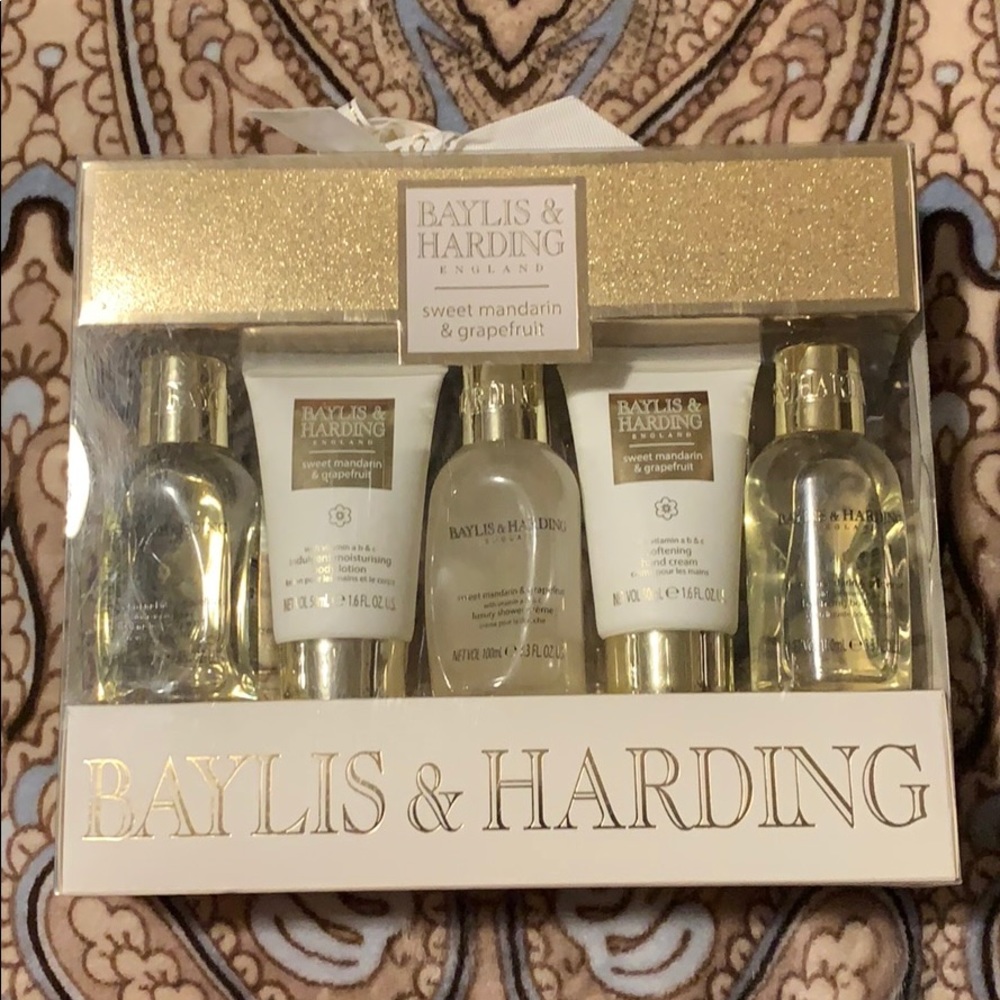 Hand cream body set